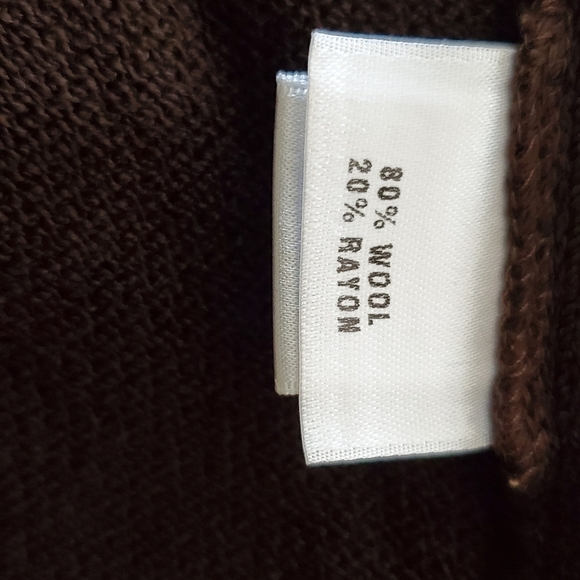 St. John Sweater/Blazer - Picture 6 of 6